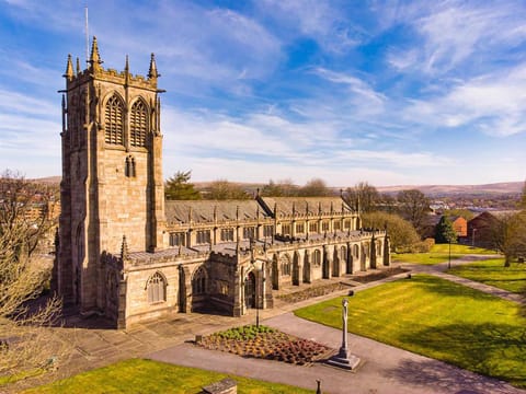 Nearby landmark, Spring, Natural landscape, Landmark view