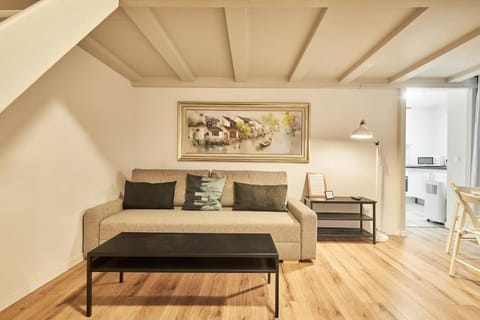 APARTAMENTO CON ENCANTO EN SOL - MADRID #A Apartment in Centro