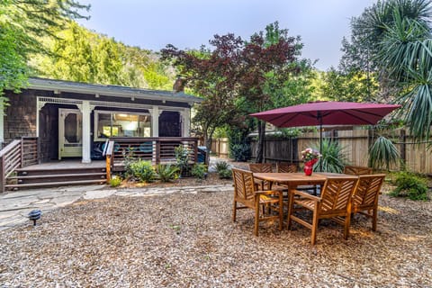 The Shack Hot Tub Outdoor BBQ Russian River House in Russian River