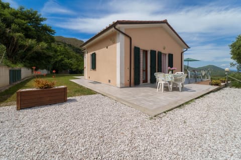 Casa Francesca a Rio - Goelba House in Tuscany