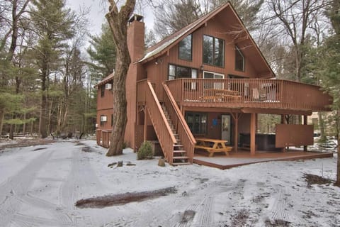 Pine Heaven: 3 Miles to Big Boulder Ski Mountain!NEW PROMO House in Hickory Run State Park