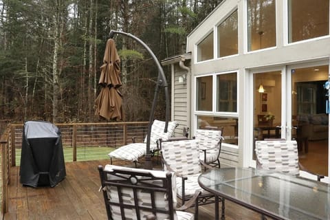 Woodland Hills Modern Cottage Minutes from Downtown Great Barrington Casa in Great Barrington