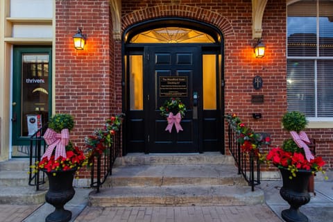 Property building, Facade/entrance