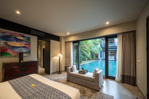 Bedroom, Pool view