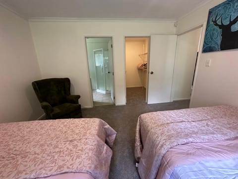 Luxury stay near airport House in Auckland