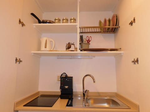 Coffee/tea facilities, Kitchen or kitchenette