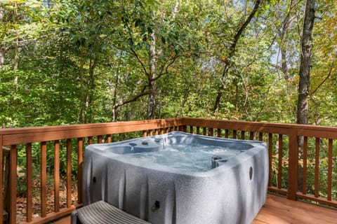 New Listing! By & By - 2 Bed, 1 Bath with Hot Tub House in Dahlonega
