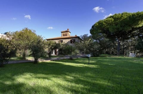 Property building, Natural landscape, Garden, Garden, Garden view, Inner courtyard view