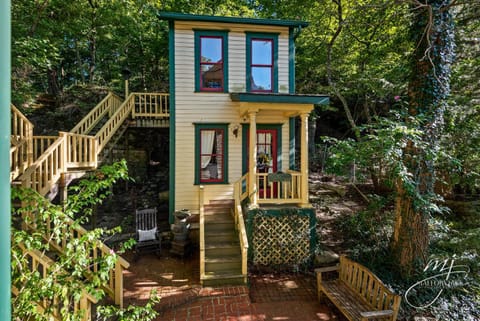 The Peabody House Bed and Breakfast in Eureka Springs