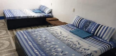 Spacious Resort in Pansol up to 20 pax Chambre d’hôte in Calamba