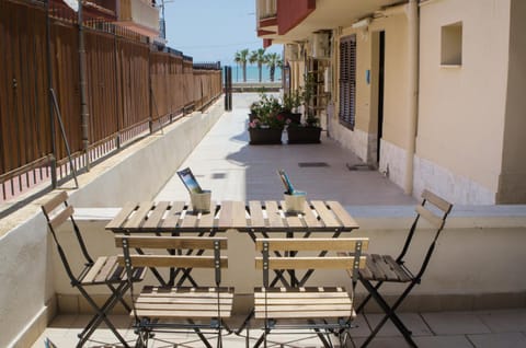 Guest House del Lido Bed and Breakfast in Porto Empedocle
