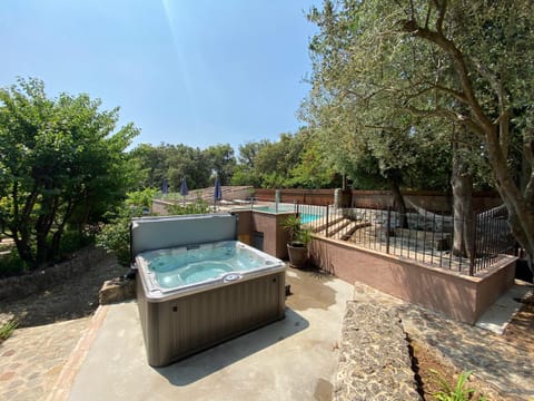 Garden, Hot Tub, Hot Tub, Garden view, Pool view, sunbed