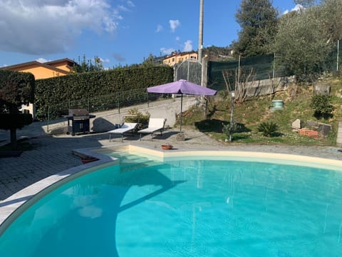 Balcony/Terrace, Swimming pool, sunbed