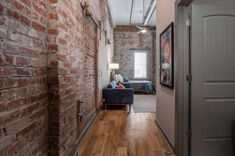 Bed, Living room, Photo of the whole room, Seating area, Bedroom