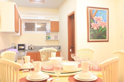 Anicia Guesthouse Rooms Bed and Breakfast in Paranaque