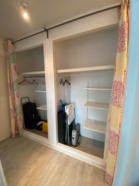 storage, wardrobe