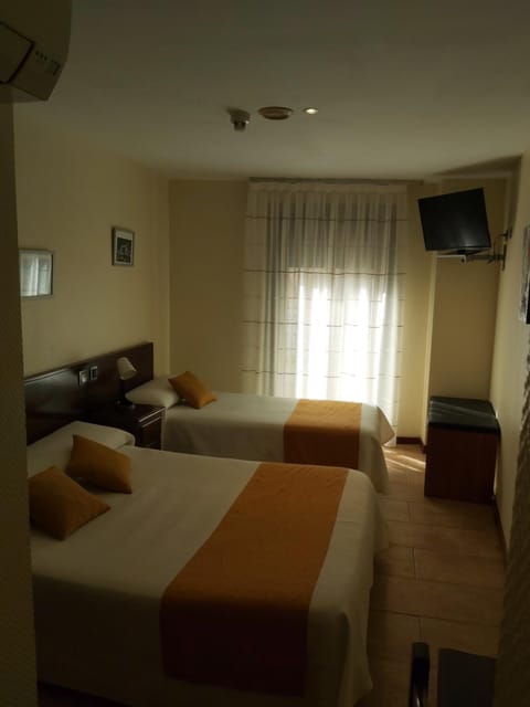 Hotel Complutense Hôtel in Alcala de Henares