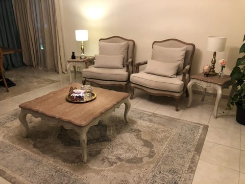 A Private Room With A Shared Access to The Whole Apartment Vacation rental in New Cairo City