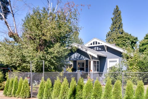 Vintage Sellwood Bungalow - Kayaks Provided! House in Sellwood - Moreland