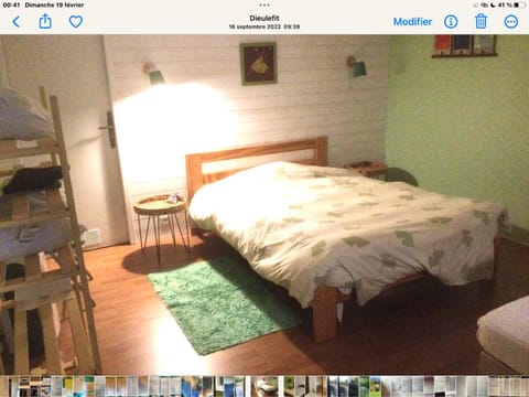 Bed, Photo of the whole room, Bedroom, hair dresser