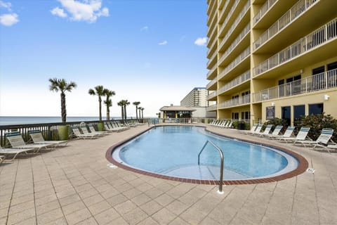 Gulf Crest 2005 - 2 Bedroom 2Bathroom withFantastic View! Family Friendly! Sleeps 8 condo Condo in Lower Grand Lagoon