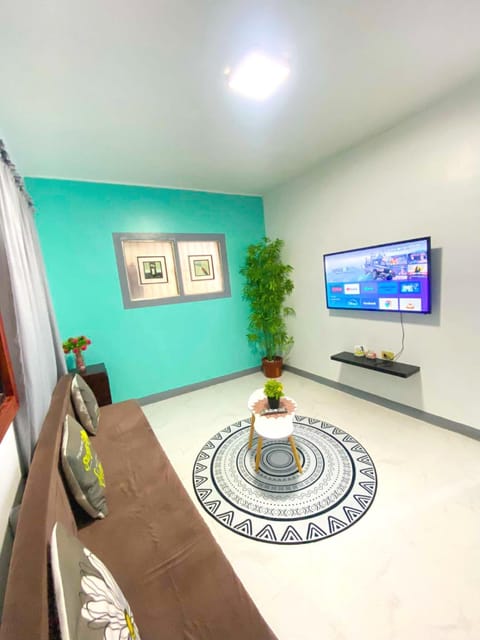 Family 2 Bedroom Apartment Apartment in Olongapo