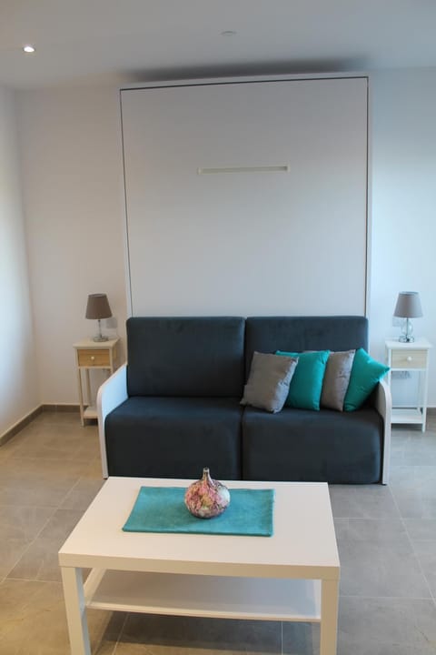 Brand New Studio with Sea View Condominio in Gibraltar
