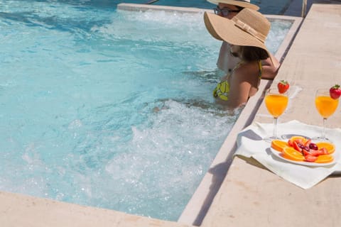 Hot Tub, Public Bath