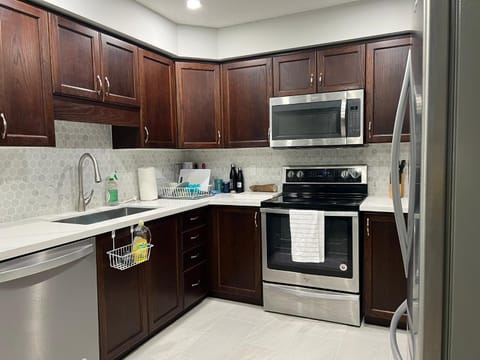 Kitchen or kitchenette, dishwasher, minibar, pet friendly, toaster