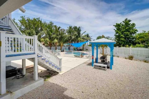 Private Estate Pool Ocean View 20 minutes to Key West Villa in Cudjoe Key