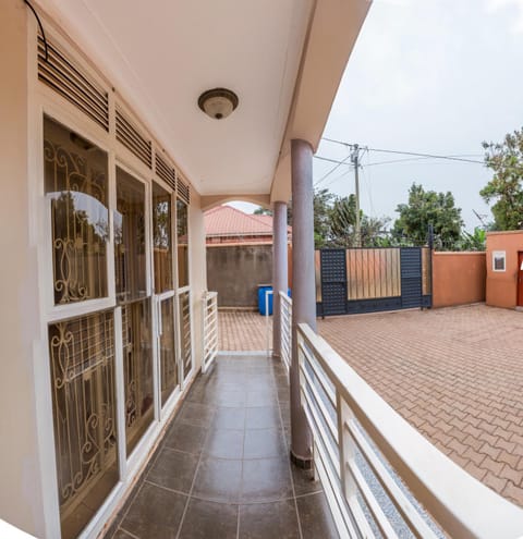 742 Hill's Apartments Condo in Kampala
