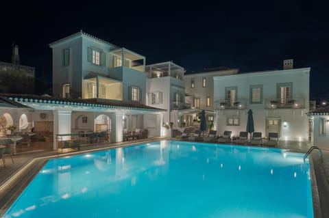 Zoe's Club Apartment hotel in Spetses