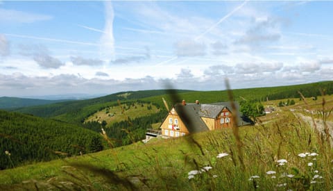 Bouda Klínovka Hotel in Lower Silesian Voivodeship