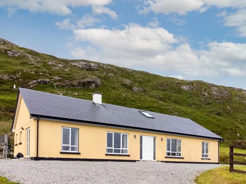 Property building, Natural landscape, Mountain view