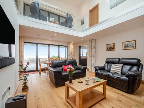 Bodwennol - a stunning house! House in Aberdyfi