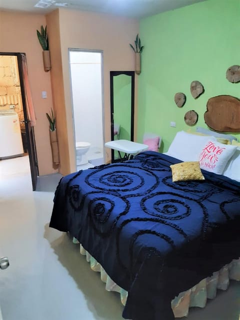 COMFY furnished private apartment.Netflix/internet Apartment in Sacatepéquez Department