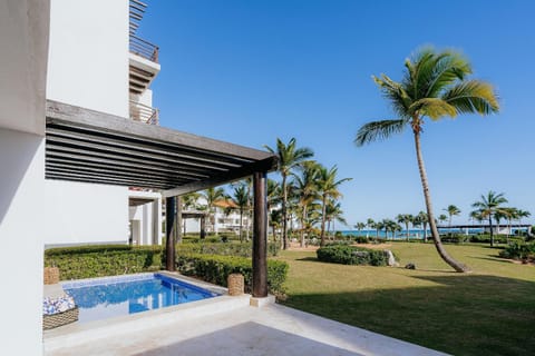 Amacing ocean views with private picuzzi in Punta Palmera Apartment in Punta Cana