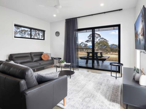 Snow Gums Retreat House in Jindabyne