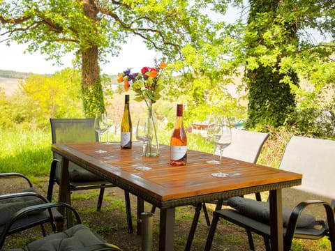 Garden, Dining area, Garden view