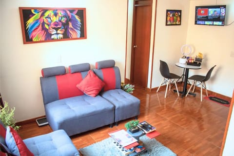 Acogedor Apartamento en zona residencial con vista a la ciudad Wi-Fi 350 Mbps Condo in Bogota