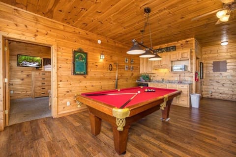 Grand Vista Lodge cabin Haus in Pigeon Forge