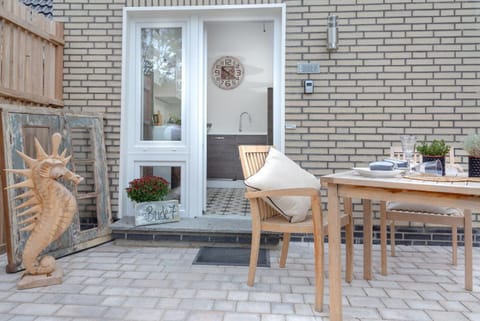 Patio, Day, View (from property/room), Balcony/Terrace, Dining area