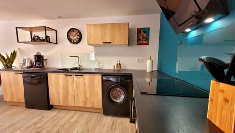 dishwasher, minibar, pet friendly, stove, washing machine