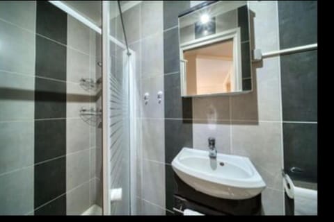 Bel Apt centre menton Centre proche Casino Apartment in Menton