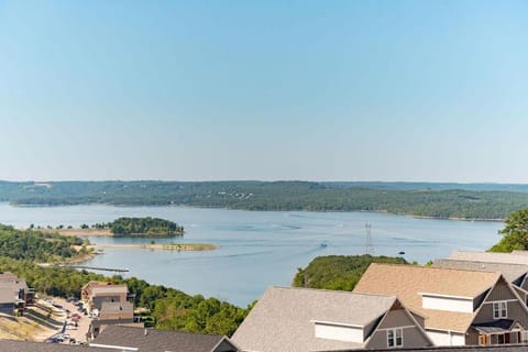 Chalet 1896 at Table Rock Lake House in Branson