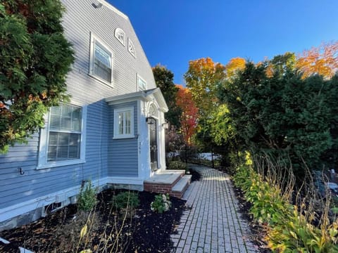 Phillips Academy Andover Two-Bedroom Apartment and Free Parking Copropriété in Methuen