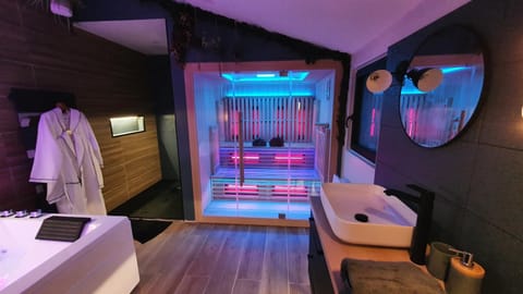 Massage, Sauna, Spa and wellness centre/facilities, Spa and wellness centre/facilities