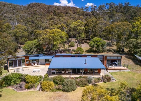 Property building, Natural landscape, Garden