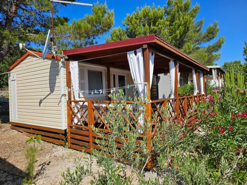 Property building, Balcony/Terrace