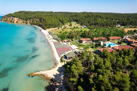 Simantro Resort Hotel in Halkidiki